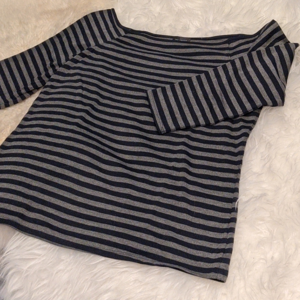 Off-Shoulder Striped 3/4 Sleeve Shirt